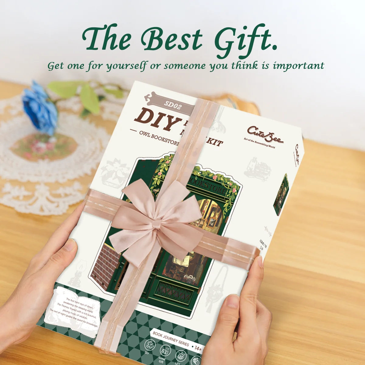 CUTEBEE Owl Bookstore DIY Book Nook w/LED Lights - Brand New